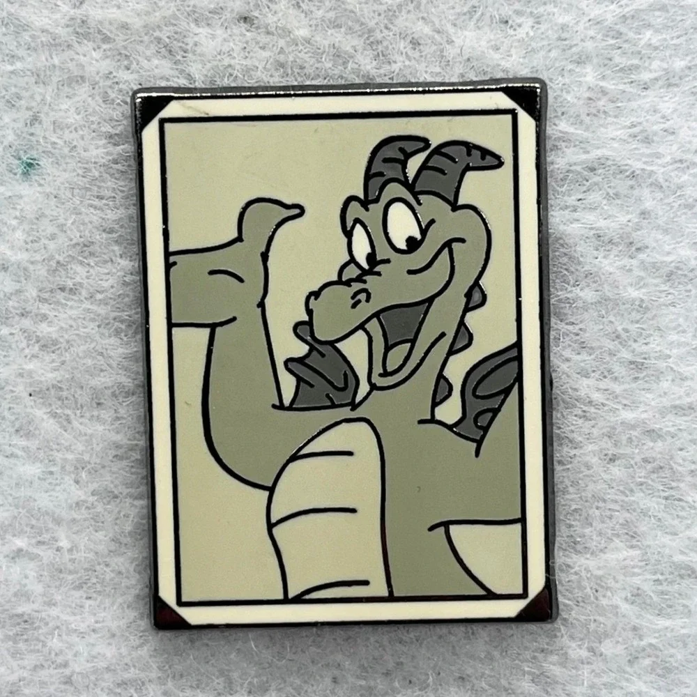 🔮 5/$25 Disney‎ Figment Black And White Snapshot Pin